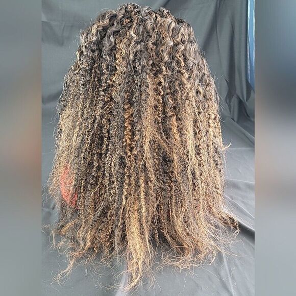 Braided wigs 100% handmade, short afro wig, stunning , colored wig, box… - Picture 14 of 15